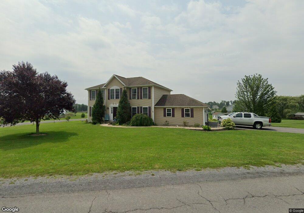 152 Karr Dr, Lewisburg, PA 17837 - photo 1