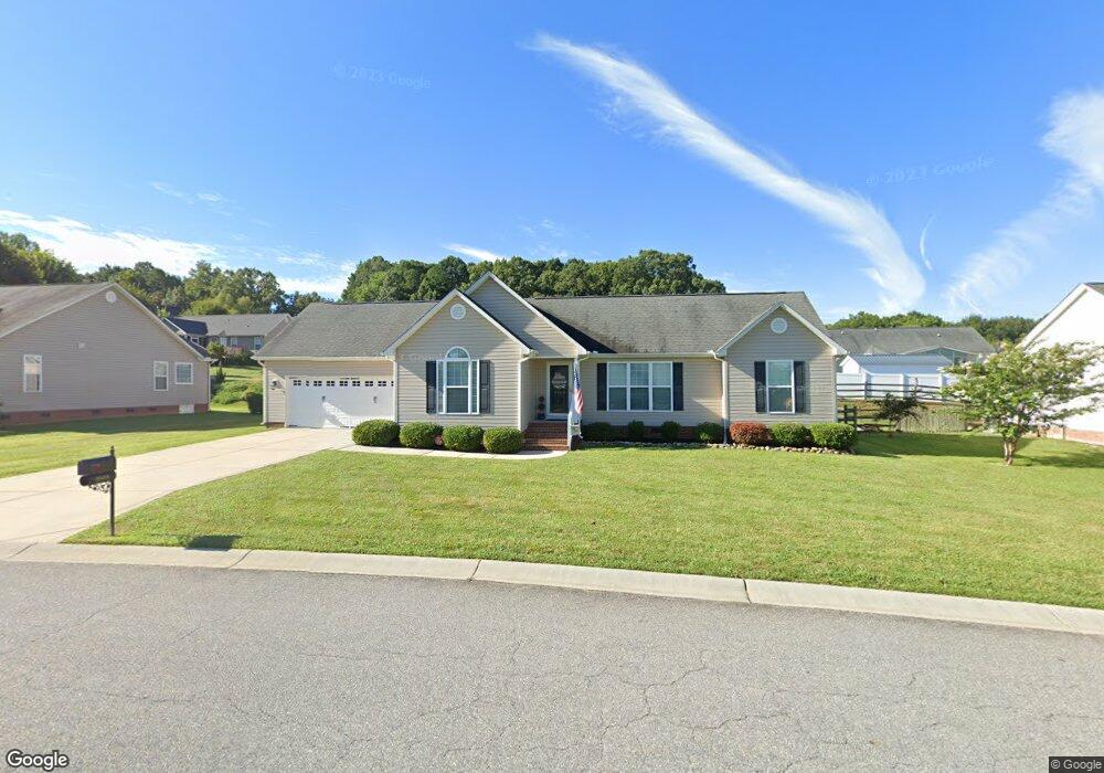 3008 Hereford Ln, Dallas, NC 28034 - photo 1