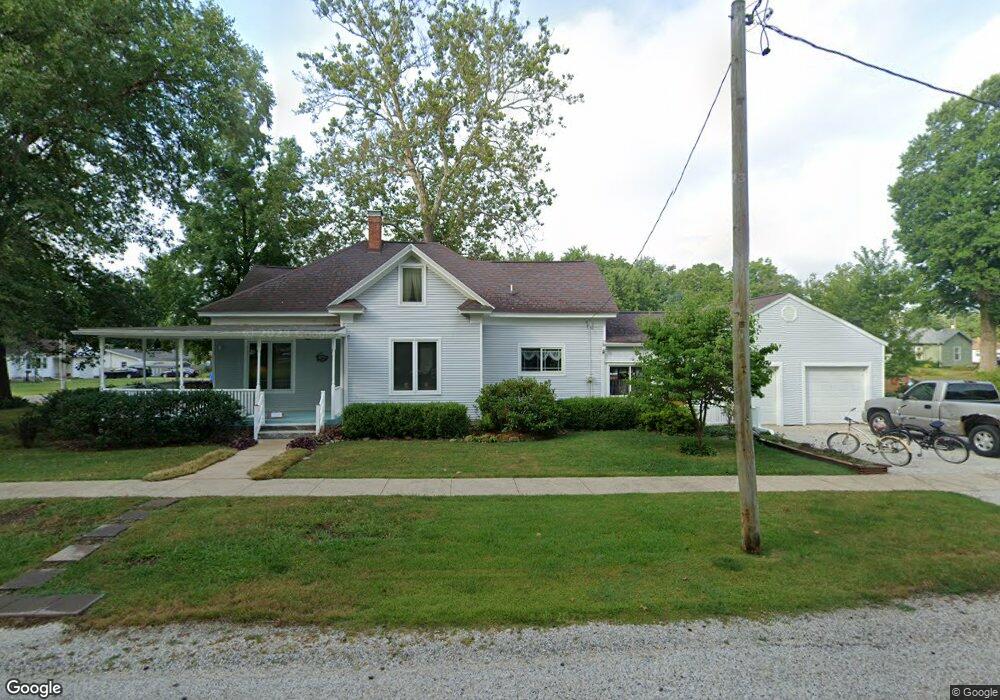 560 E Cheston St, Virginia, IL 62691 - photo 1