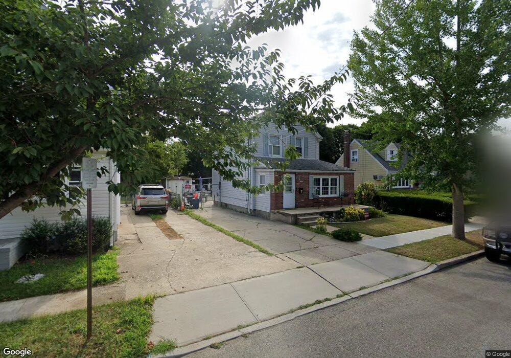 300 S 10th St, New Hyde Park, NY 11040 - photo 1