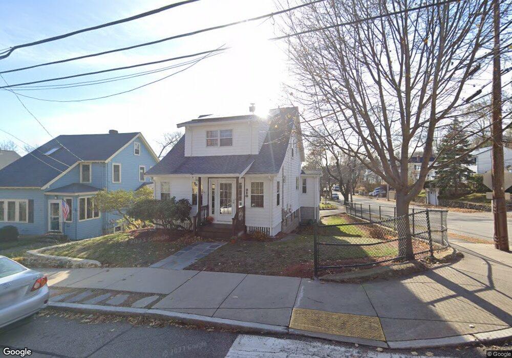 210 Spring St, Arlington, MA 02476 - photo 1