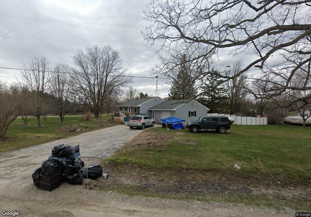 11519 E Richfield Rd, Davison, MI 48423 - photo 1