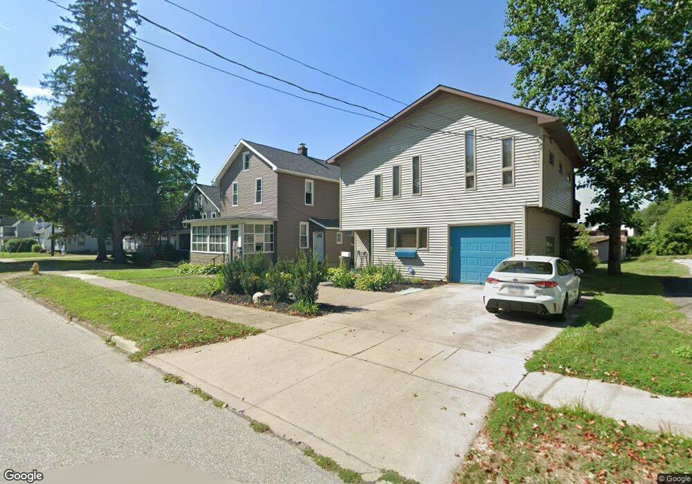 226 Meadville St unit 1st floor, Edinboro, PA 16412 - photo 1