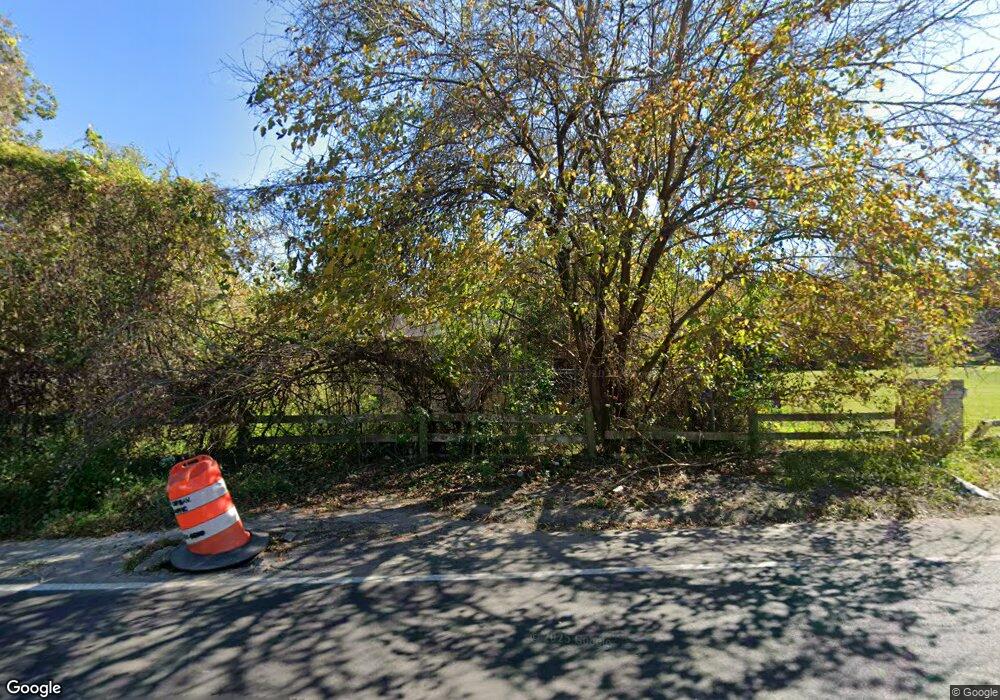 3114 Bee Rd, Savannah, GA 31404 - photo 1