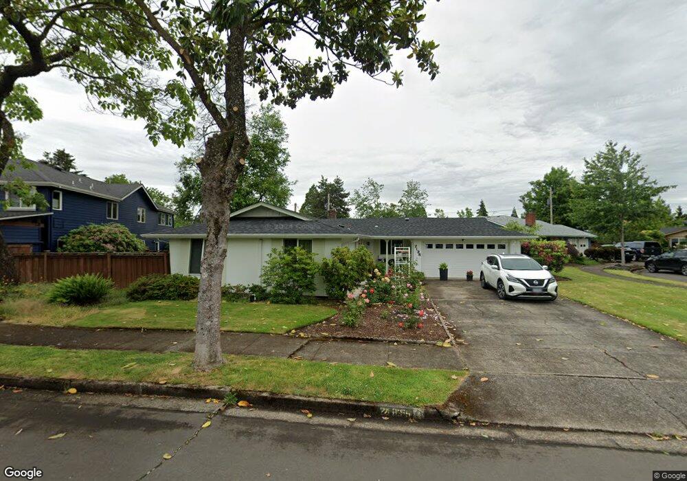 2135 Birchwood Ave, Eugene, OR 97401 - photo 1