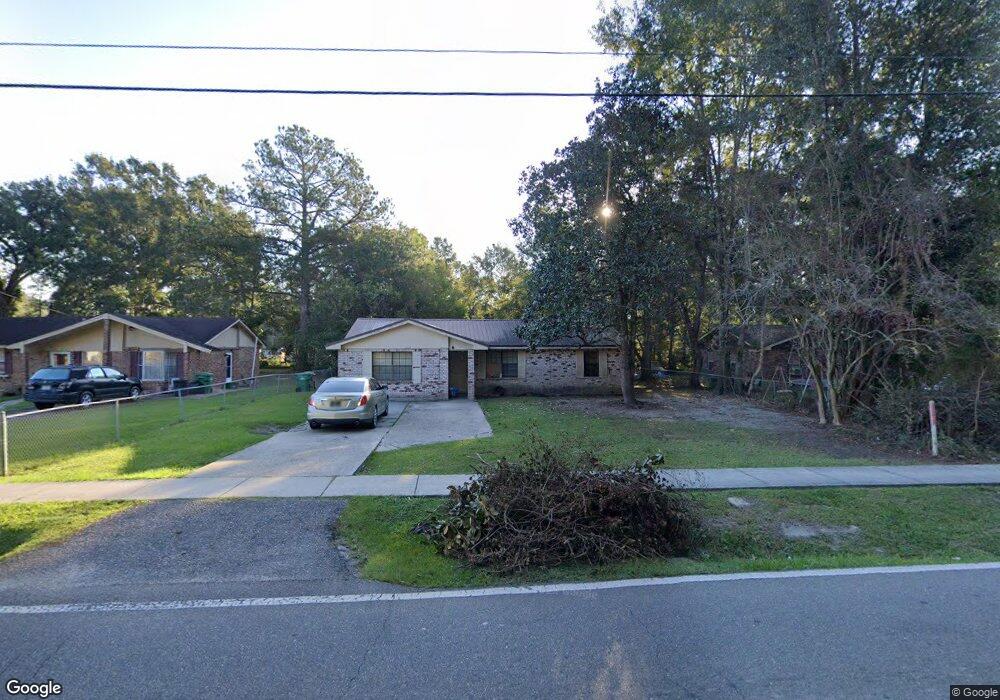823 S Beech St, Picayune, MS 39466 - photo 1
