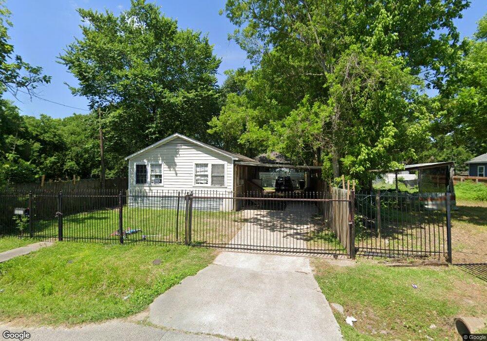 3903 Falls St, Houston, TX 77026 - photo 1