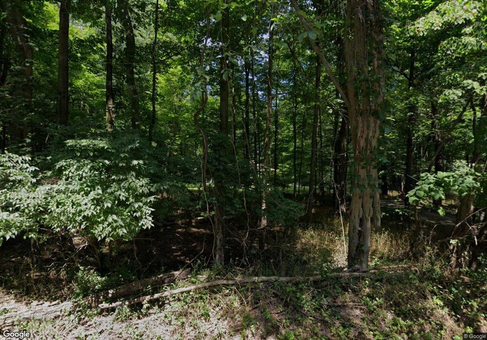 611 Brown St, Niles, MI 49120 - photo 1