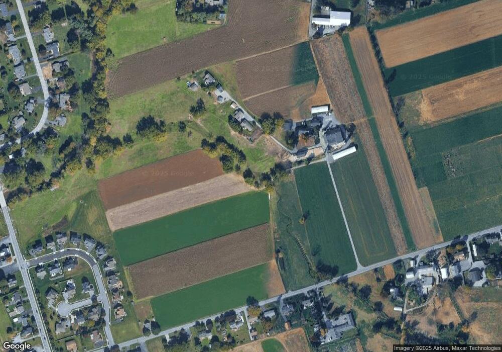 2571 Siegrist Rd, Ronks, PA 17572 - photo 1