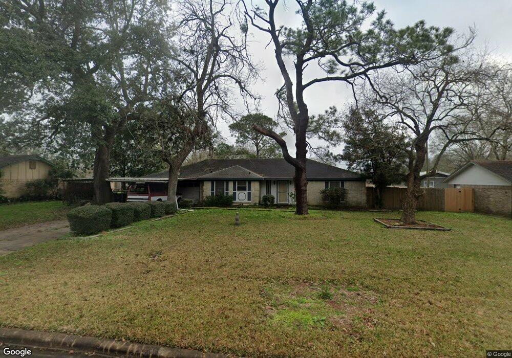 1705 Jones St, Alvin, TX 77511 - photo 1