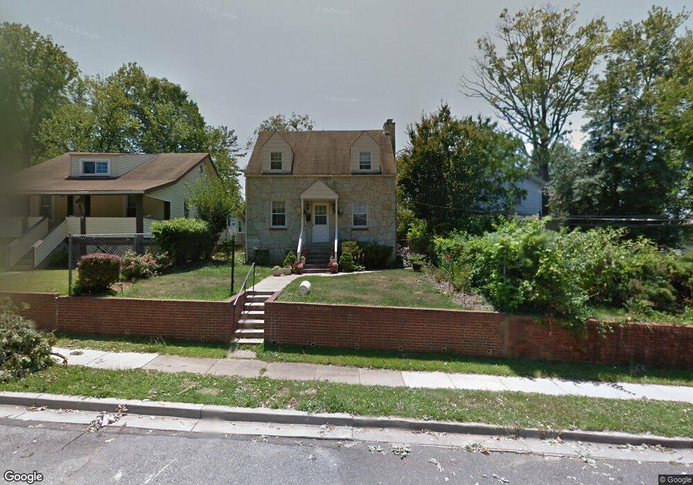 5823 Quintana St, Riverdale, MD 20737 - photo 1