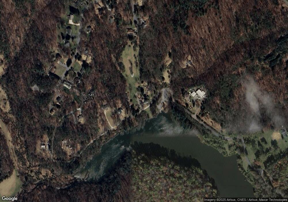 2090 Lakeside Dr, Charlottesville, VA 22901 - photo 1