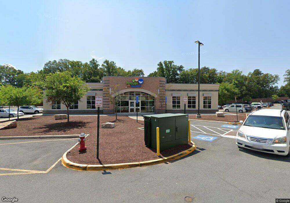 10611 Braddock Rd, Fairfax, VA 22032 - photo 1