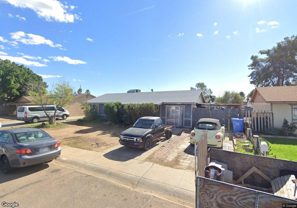 7131 W Devonshire Ave, Phoenix, AZ 85033 - photo 1