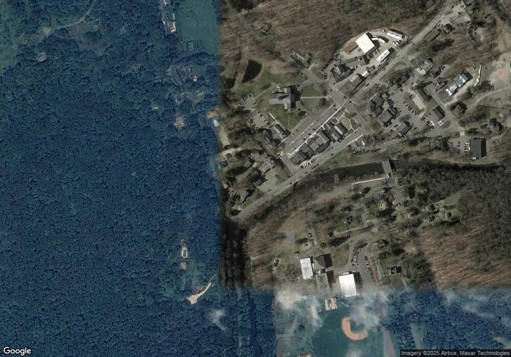 13 River Rd unit C, Washington Depot, CT 06794 - photo 1