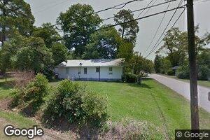 302 Little Ave W, Broxton, GA 31519