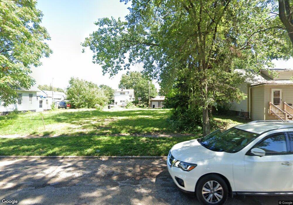 823 14 1/2 St unit 823 1/2, Rock Island, IL 61201 - photo 1