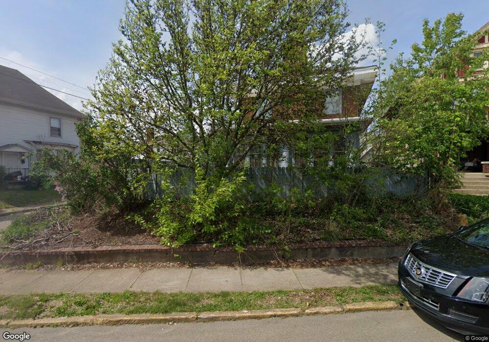 832 Main St, Coshocton, OH 43812 - photo 1