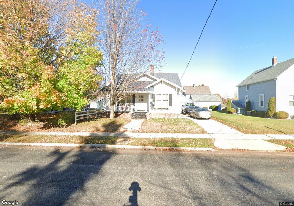 2108 New York Ave, Manitowoc, WI 54220 - photo 1