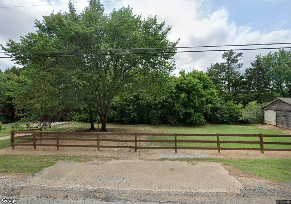 1929 Desvoignes Rd, Denison, TX 75021 - photo 1