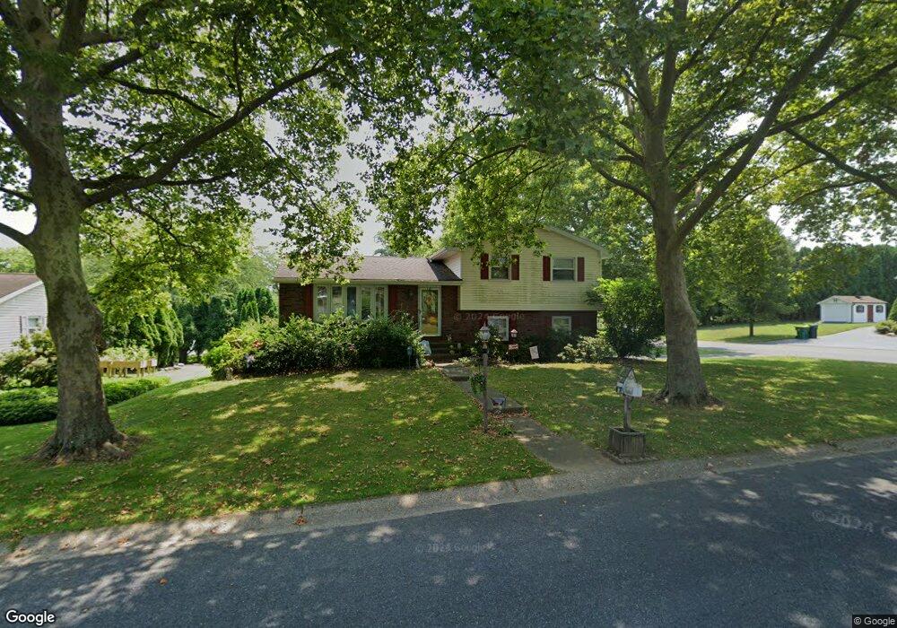 138 Jonathan Dr, Easton, PA 18045 - photo 1