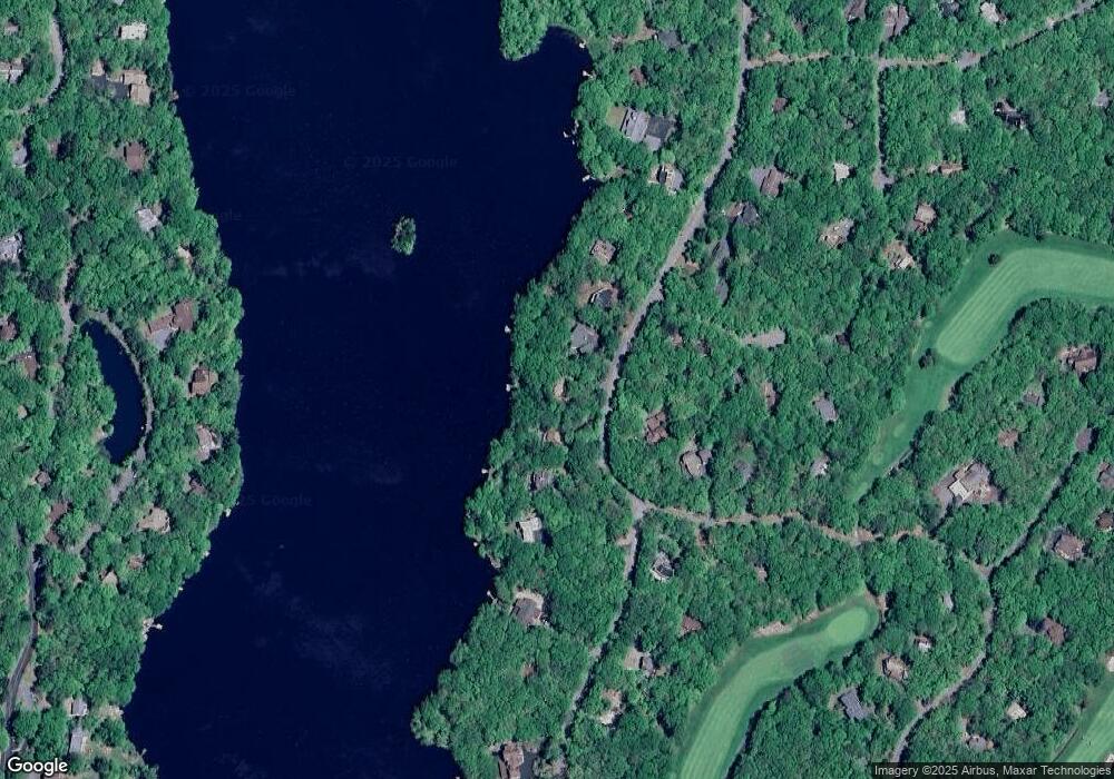 138 Broadmoor Dr, Hawley, PA 18428 - photo 1