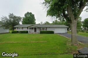 127 S 6th St, Witt, IL 62094