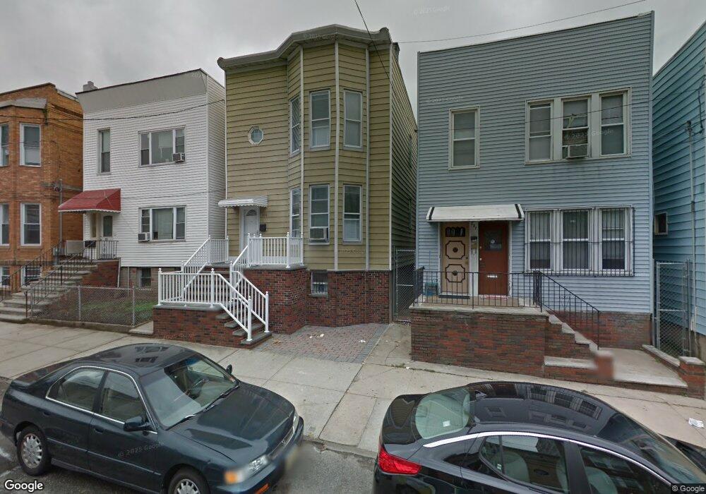 225 Beacon Ave, Jersey City, NJ 07306 - photo 1
