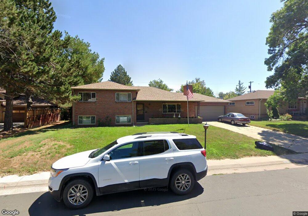 1012 Kramer Ct, Aurora, CO 80010 - photo 1