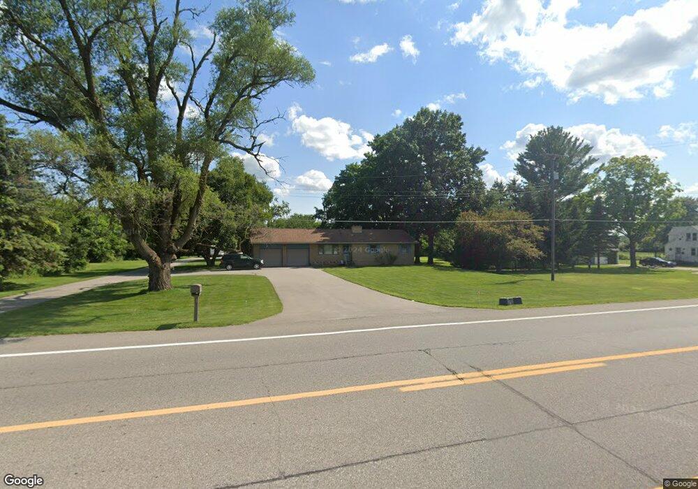 9558 Birch Run Rd, Birch Run, MI 48415 - photo 1