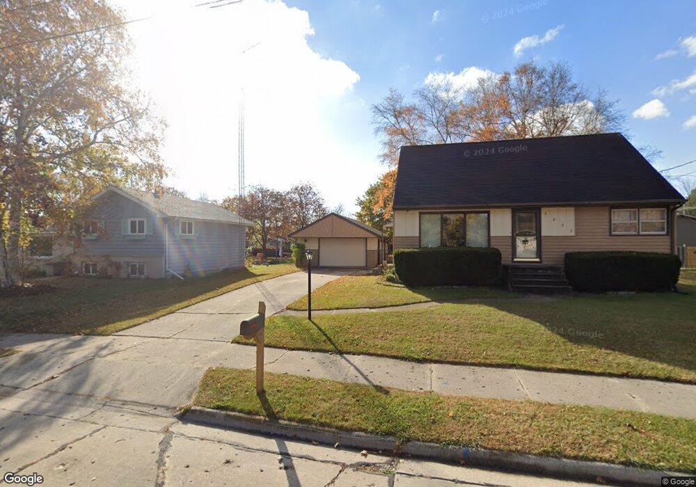 2837 13th St, Two Rivers, WI 54241 - photo 1