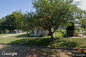 420 5th St, Moline, IL 61265