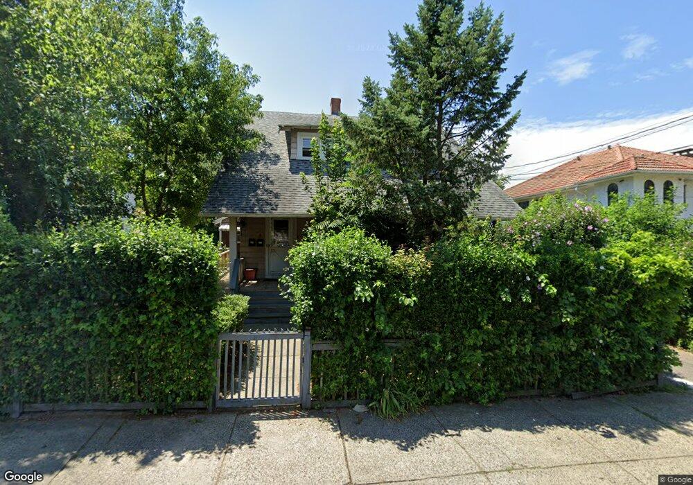 661 Wayne St, Bridgeport, CT 06606 - photo 1