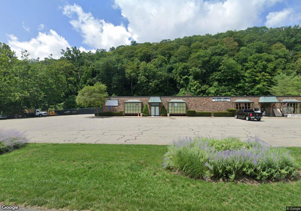 631-643 Danbury Rd, Wilton, CT 06897 - photo 1