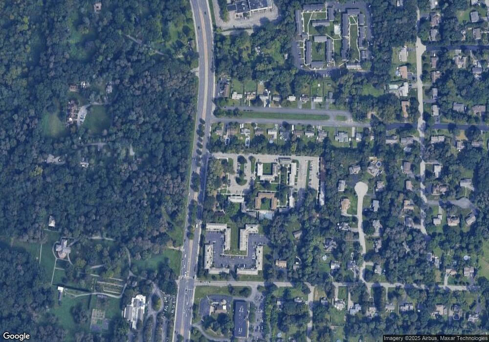 2710 South Rd unit 4F, Poughkeepsie, NY 12601 - photo 1