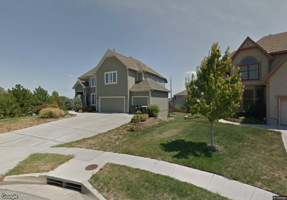 5503 Round Prairie St, Shawnee, KS 66226 - photo 1