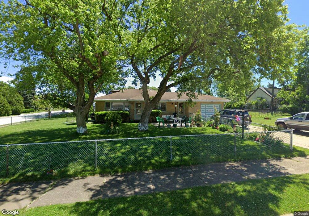 1015 N Orchard Ln, Waukegan, IL 60085 - photo 1