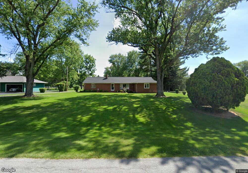 4611 Wingate Rd, Columbus, OH 43232 - photo 1