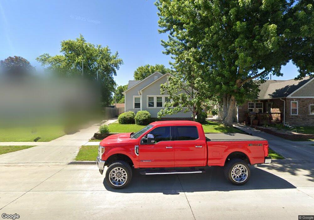 2415 E Walnut St, Des Moines, IA 50317 - photo 1