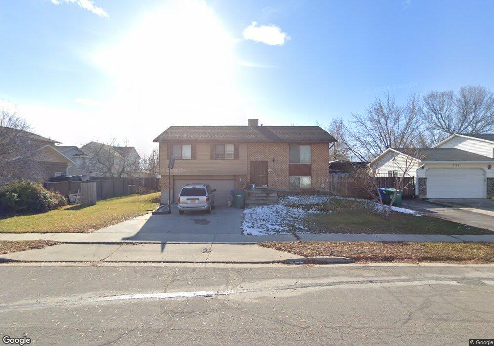 719 W 240 S, Lehi, UT 84043 - photo 1