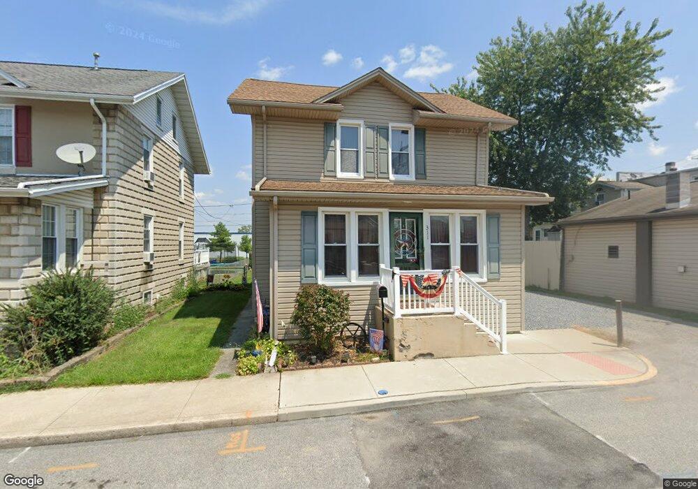 311 Prince St, Littlestown, PA 17340 - photo 1