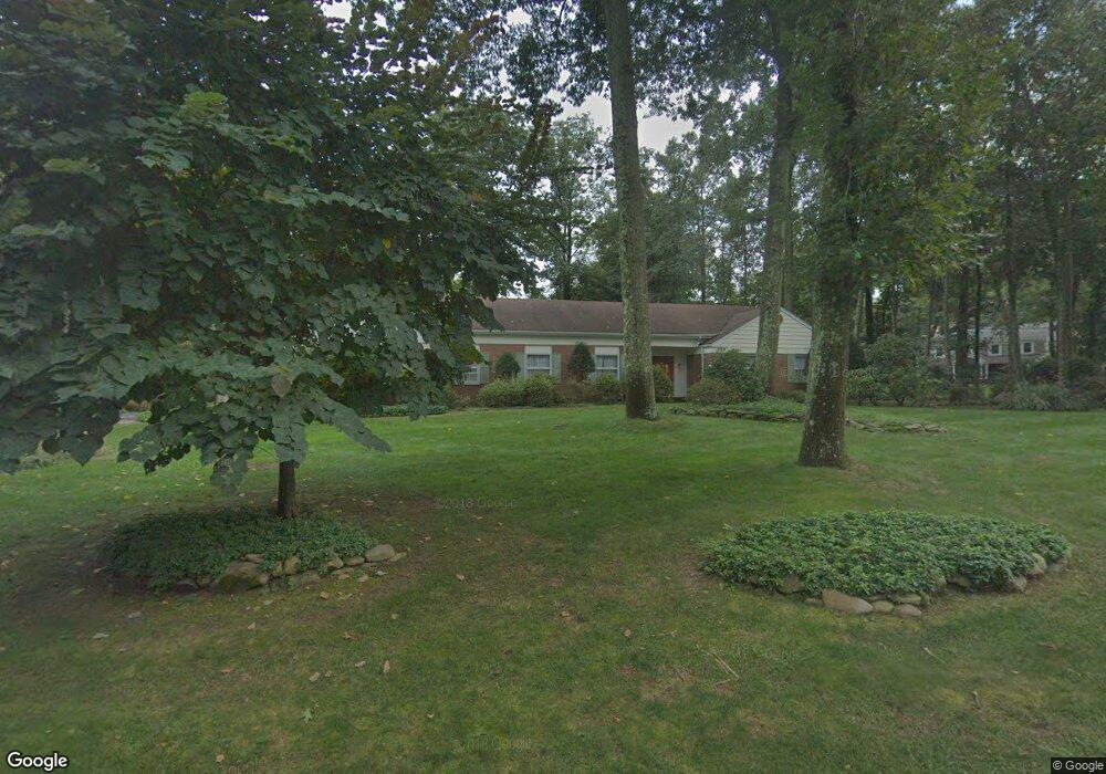 6 Roxbury Downs, Upper Saddle River, NJ 07458 - photo 1