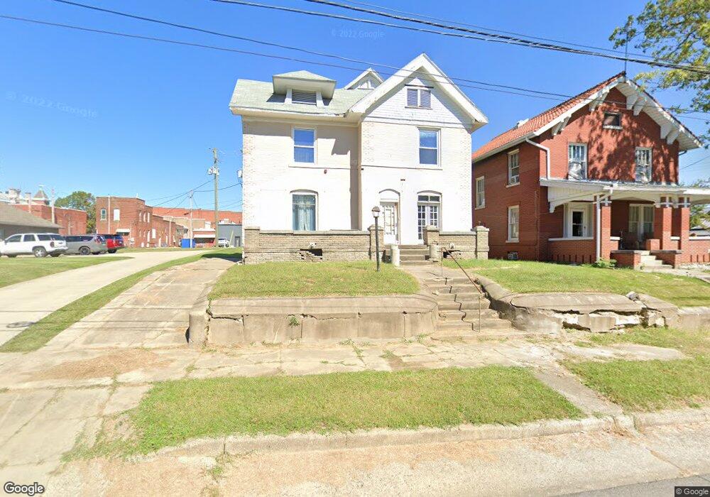 118 E Water St, Princeton, IN 47670 - photo 1