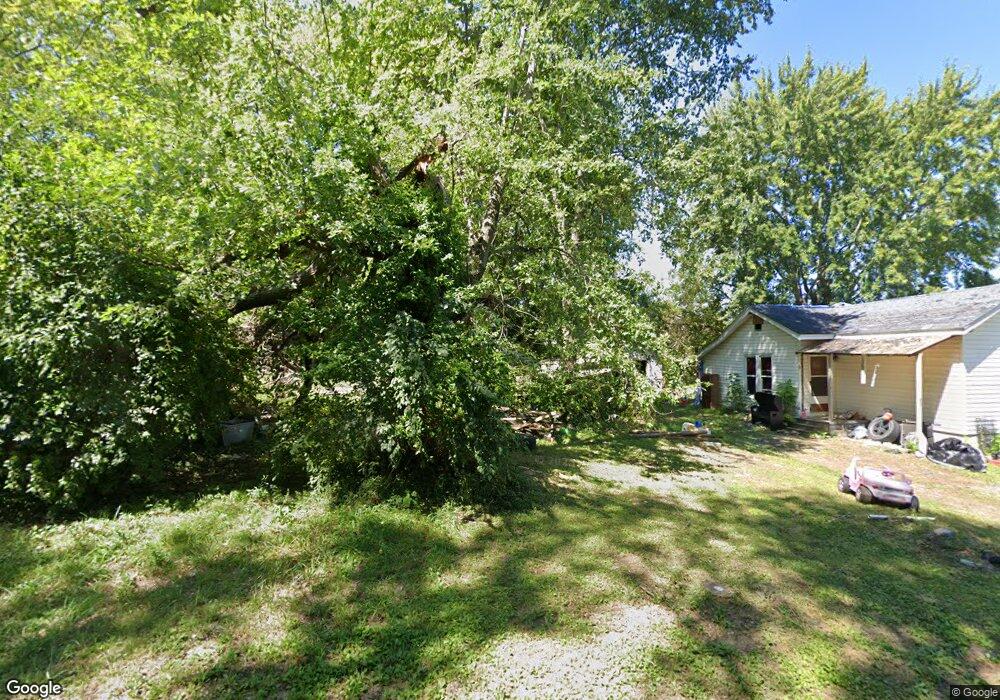 405 S Herbert St, Harrisburg, IL 62946 - photo 1