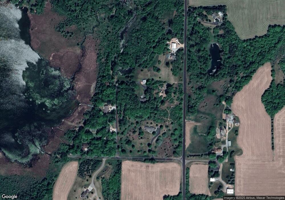 7740 Dricken Ln, West Bend, WI 53090 - photo 1