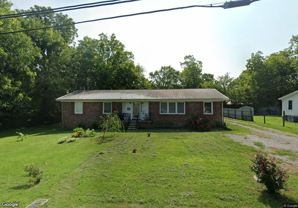 1006 Morton St, Shelbyville, TN 37160 - photo 1