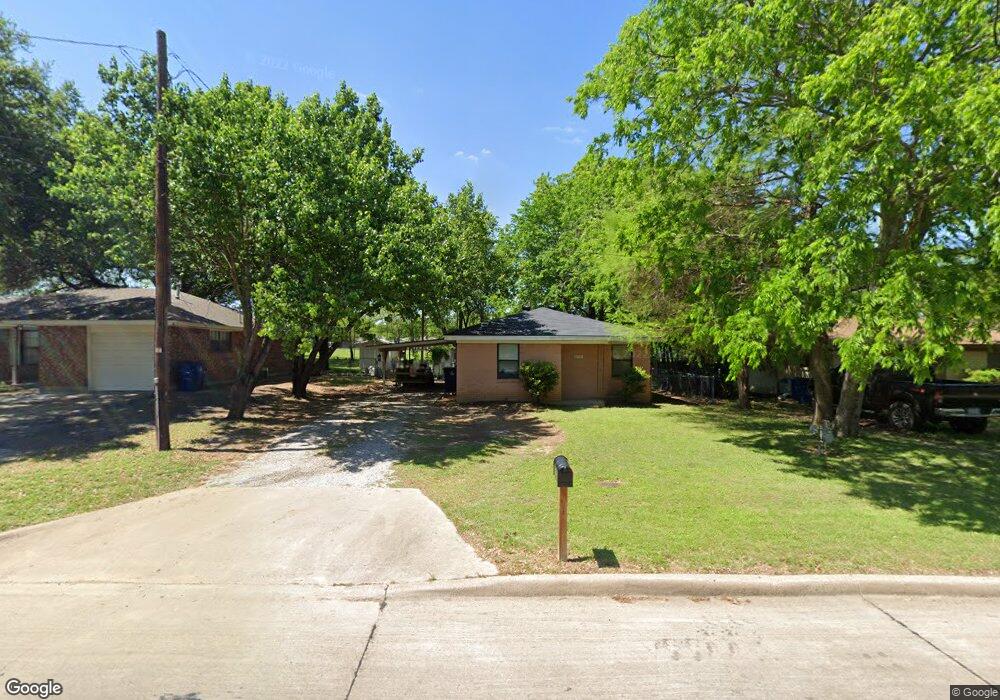 606 E Burnett St, Ennis, TX 75119 - photo 1