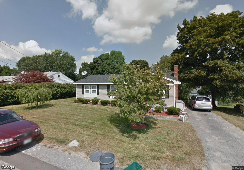 32 Dinsmore St, Lowell, MA 01852 - photo 1