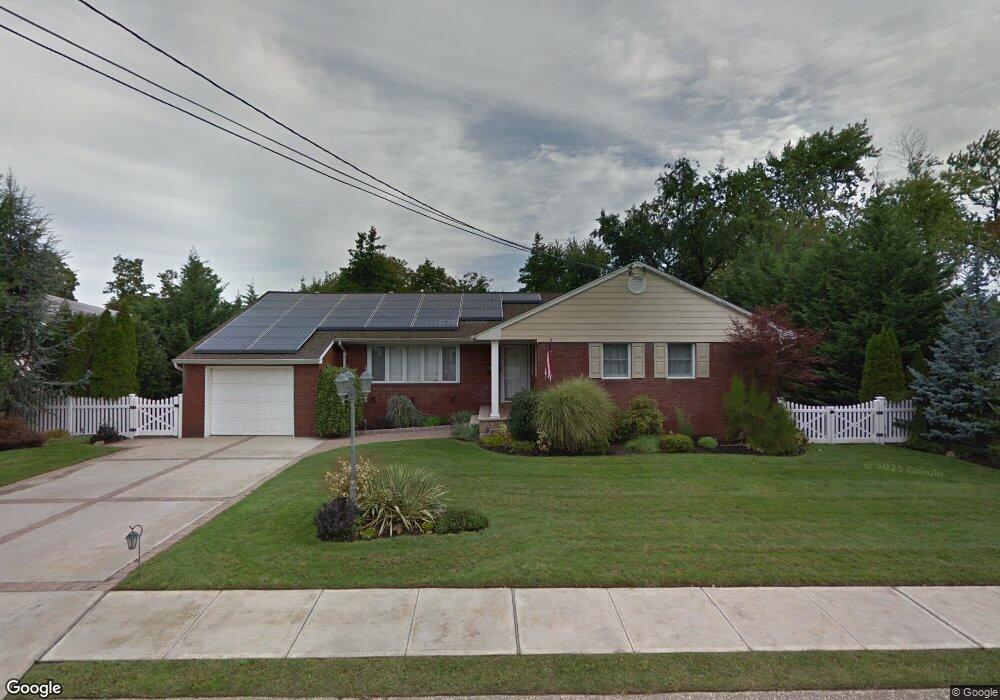 248 47th St, Lindenhurst, NY 11757 - photo 1