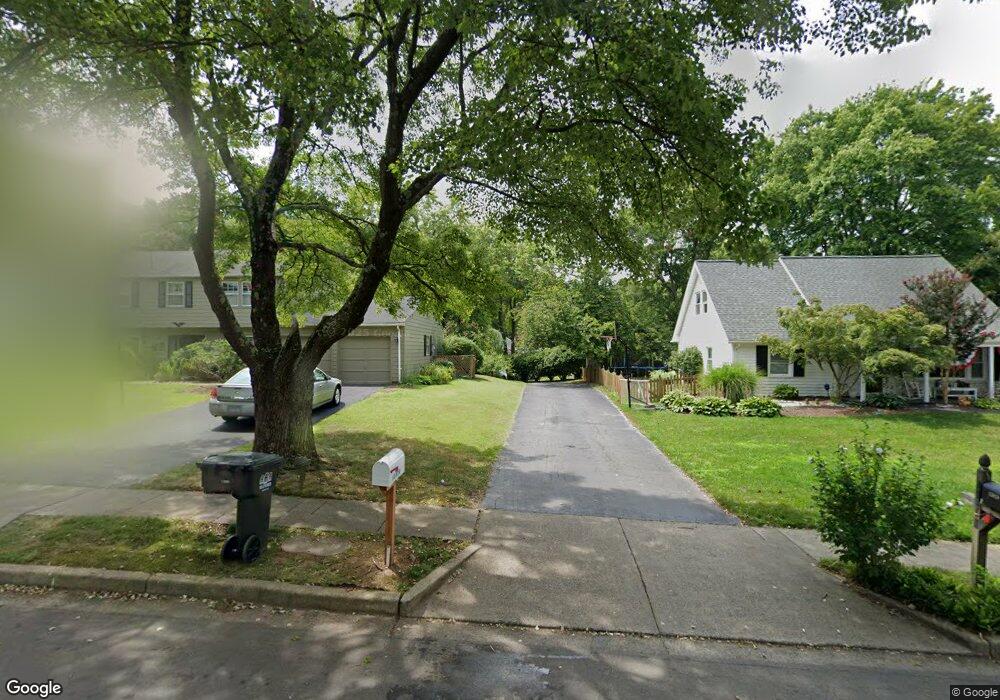 13028 Maple View Ln, Fairfax, VA 22033 - photo 1